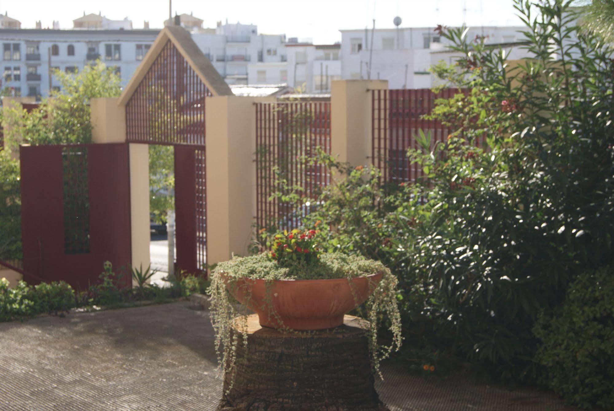 Albergue Inturjoven Huelva Bagian luar foto